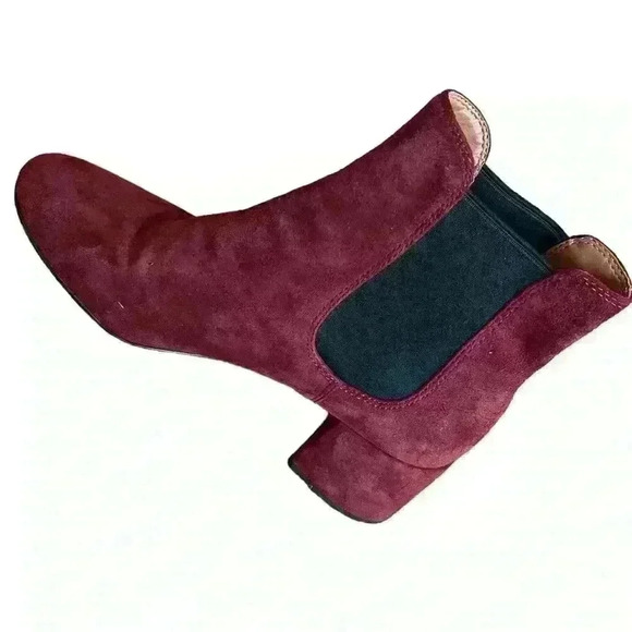 COACH Tia Ankle Slip On Suede Bootie in Wine Woman’s Size 8​ - Picture 8 of 8